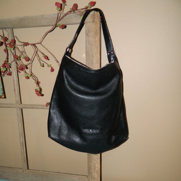 Michael Kors Handbags - Michael Kors Pebble Leather Shoulder Bag Black